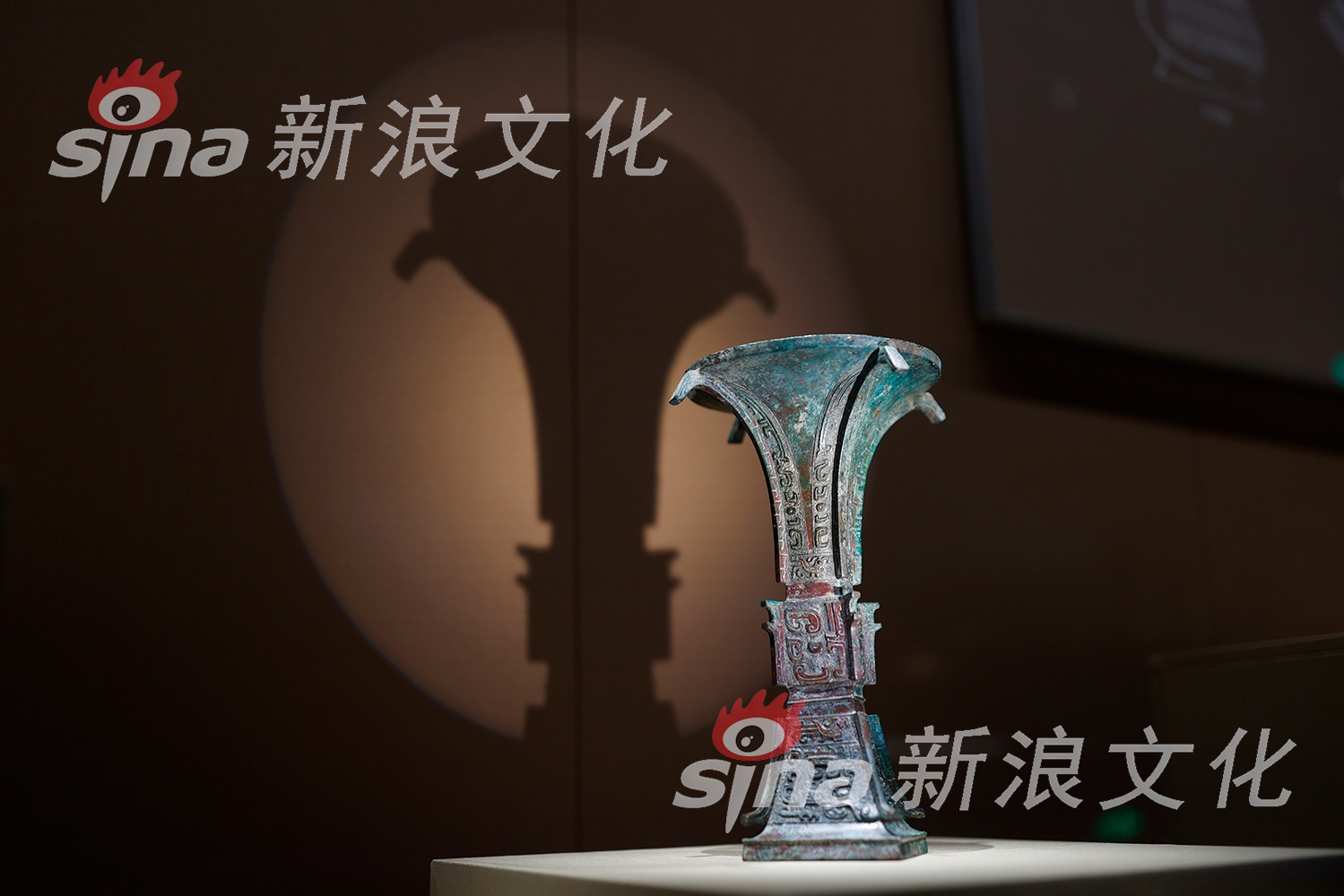 亚洲精品国偷拍