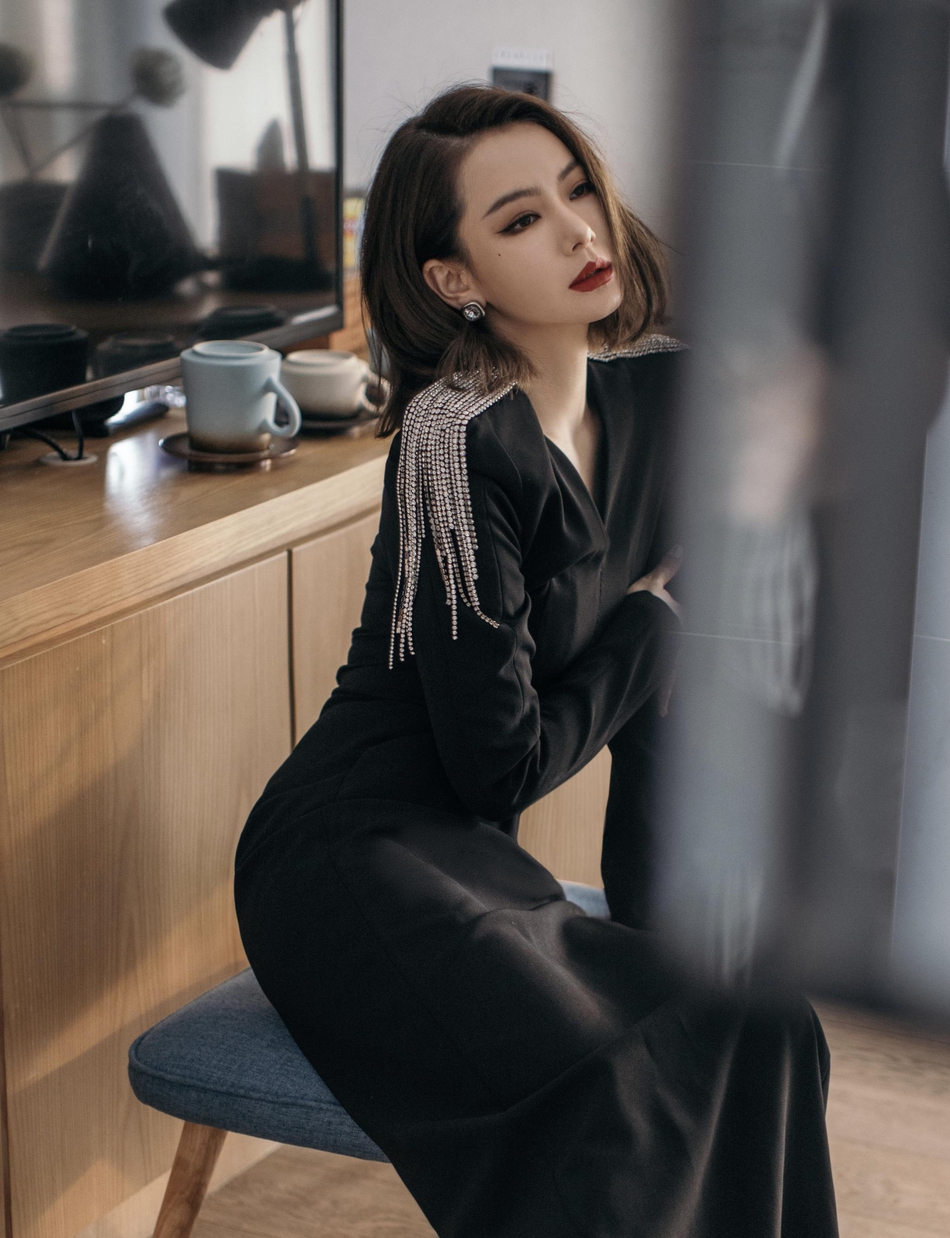 女老总的服装_服装设计(3)