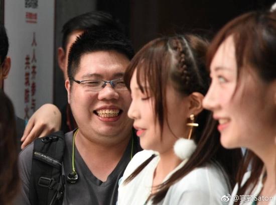 囧哥午间版:南北方买菜也差这么多!北方论个买会挨揍 囧哥午间版:南北方买菜也差这么多!北方论个买会挨揍图片