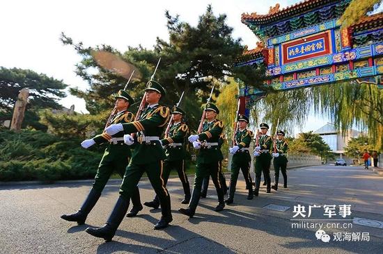 他们要背记800多个车号