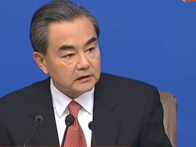王毅：日本领导人一边说改善一边到处找麻烦 