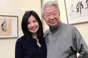 风韵不减！57岁钟楚红参加蔡澜书法展