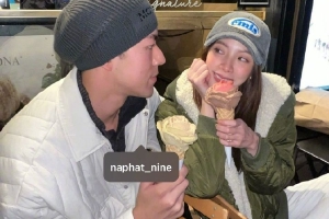 小水晒和小九伦敦游玩合照官宣恋情