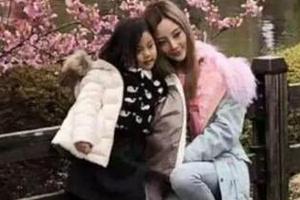 李小璐母女日本旅游 甜馨长高更漂亮了