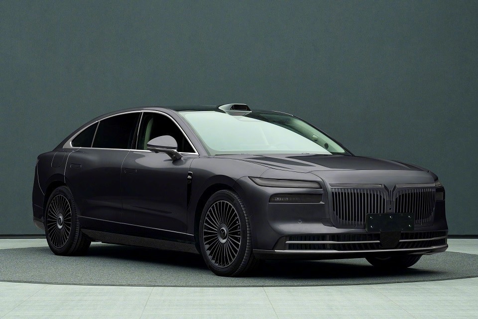 岚图追光L插混轿车申报，轴距3米，最高时速200公里