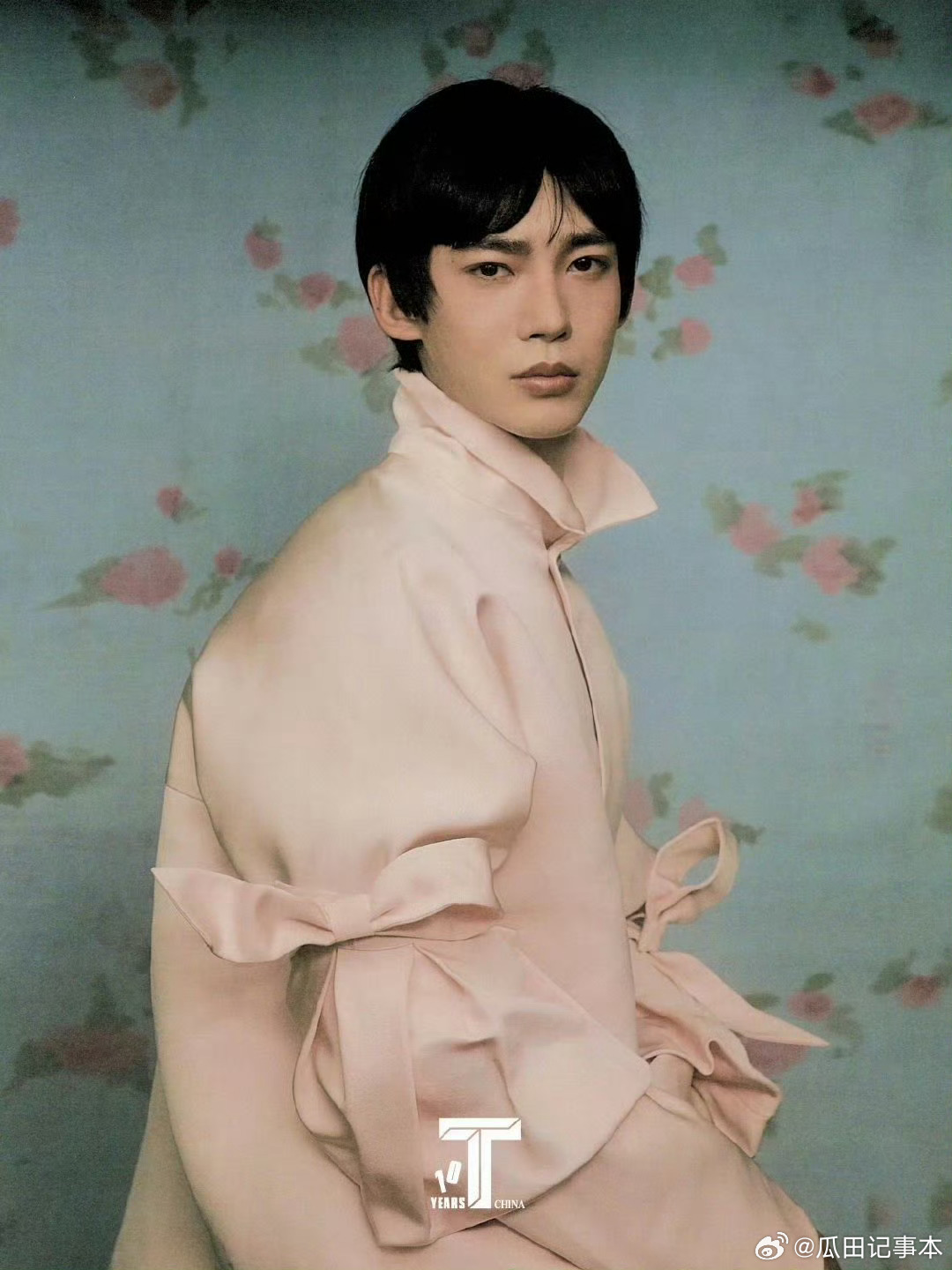 于适新杂志造型神似郭采洁