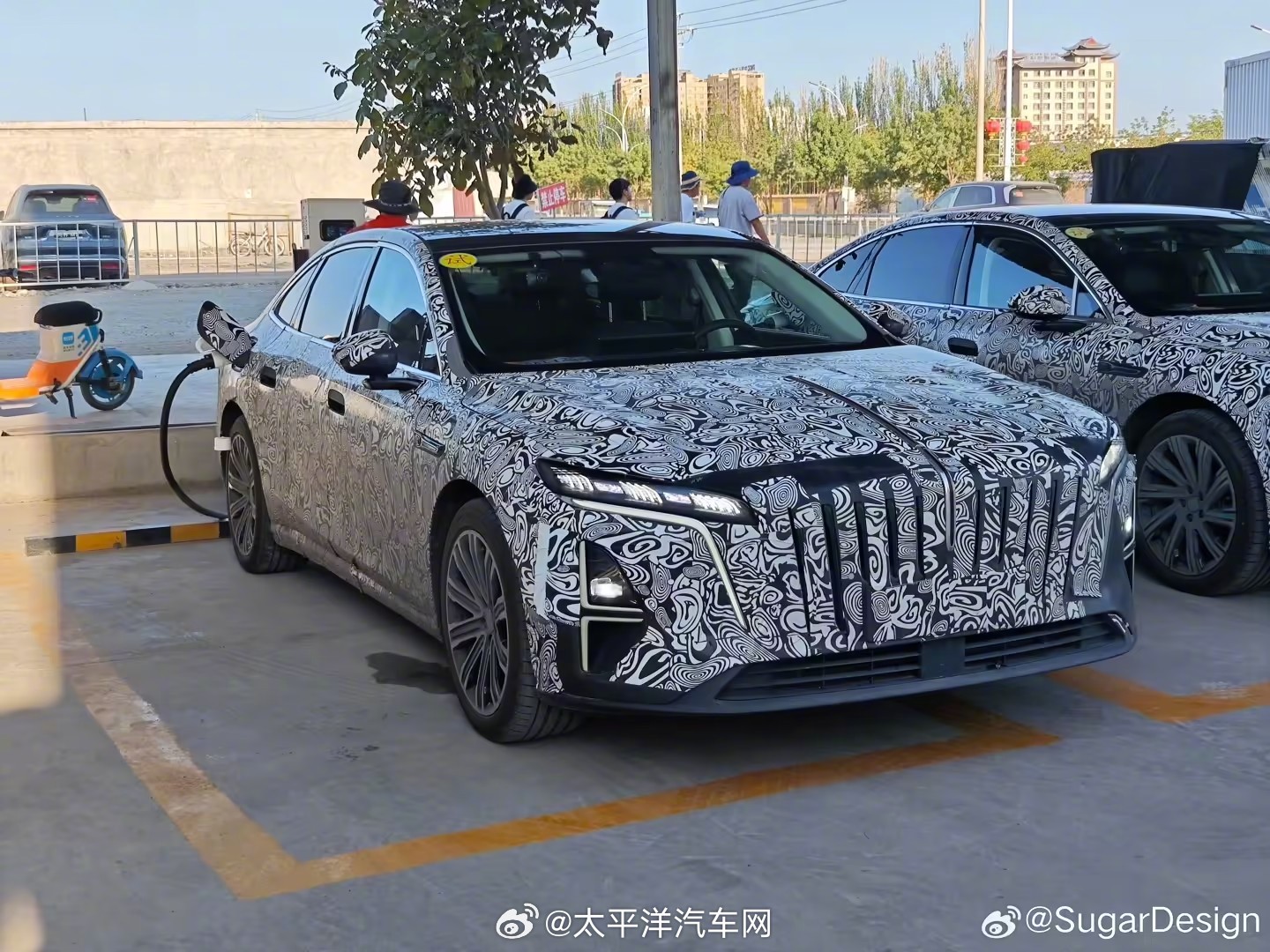 红旗H9新能源改款谍照曝光，前脸尾灯全新设计