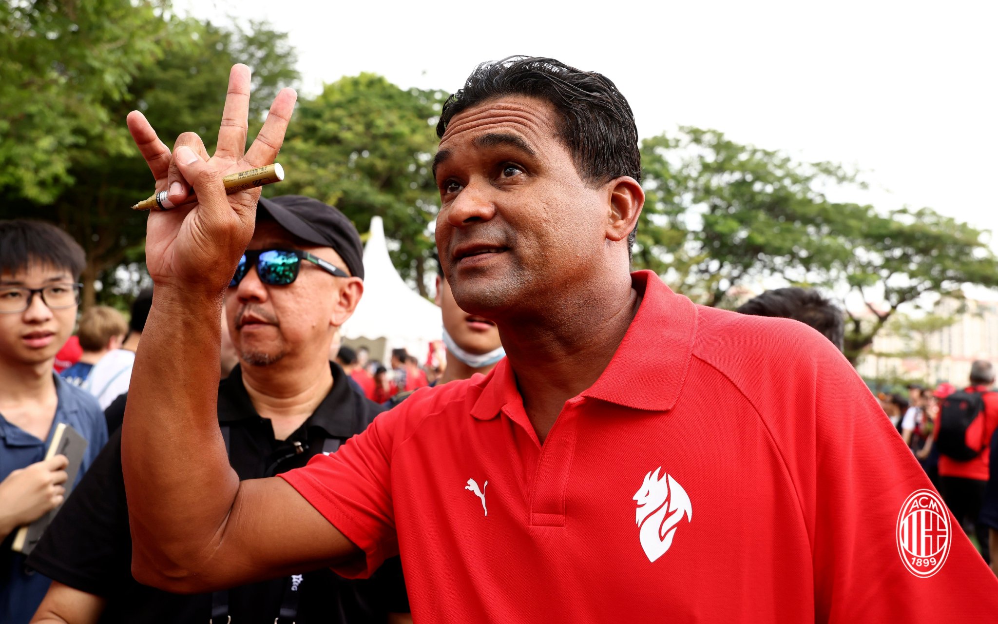 米兰名宿塞尔吉尼奥、帕托现身新加坡