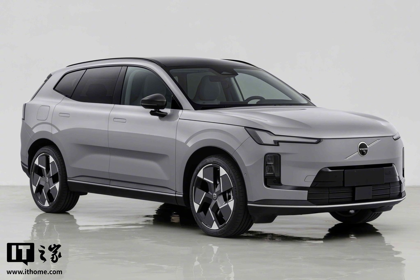 沃尔沃XC70插混SUV8月预售，基于SMA超级混动架构