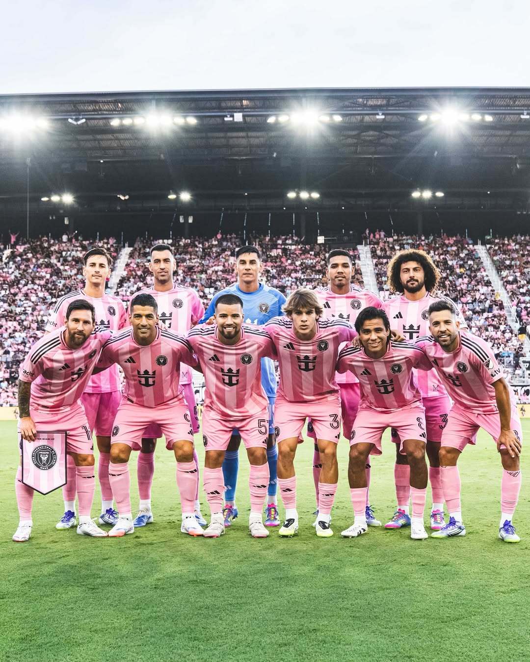 梅西联赛五连胜后更新ins，迈阿密国际2比1纳什维尔