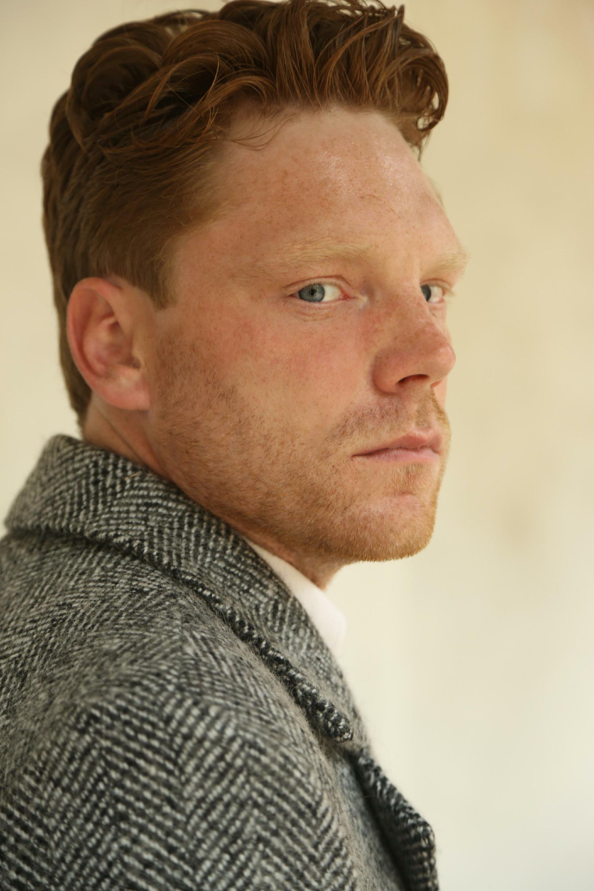 英男演员Scott试镜007邦德被要求勿模仿前任