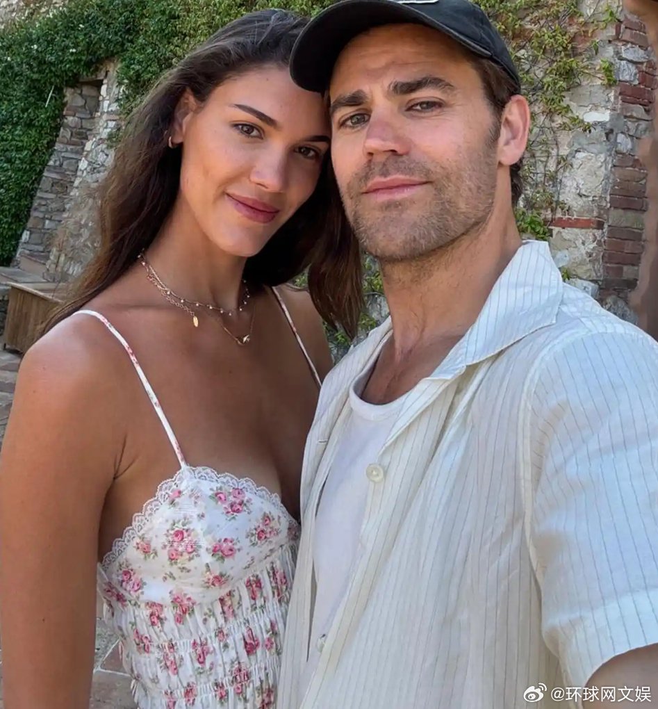 吸血鬼日记斯特凡扮演者保罗韦斯利与女友订婚