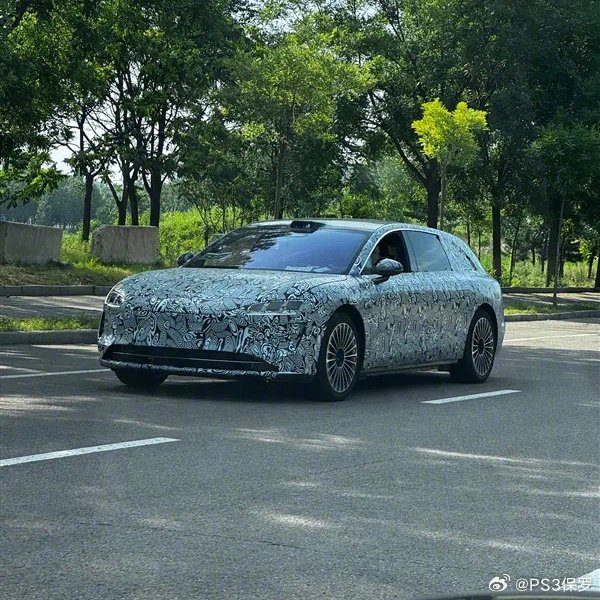 余承东官宣享界秋季推出大型旅行车