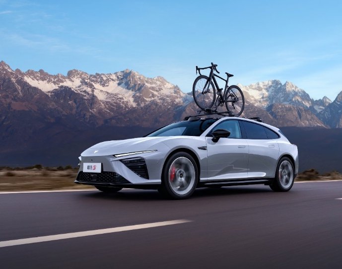 哪吒汽车被曝虚增销量超6万辆，提前投保锁定销售