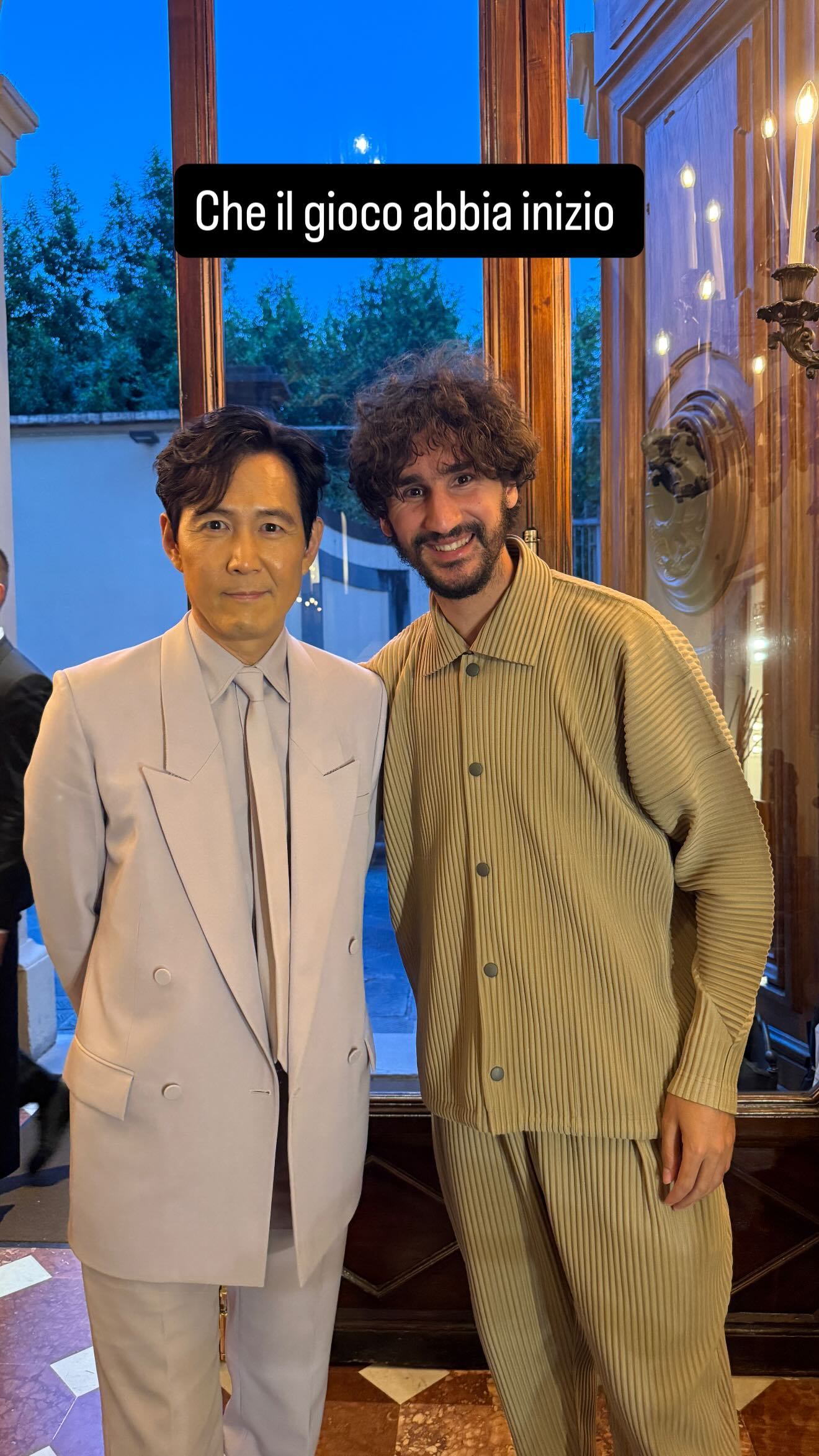 亚辛·阿德利与李政宰合影引关注