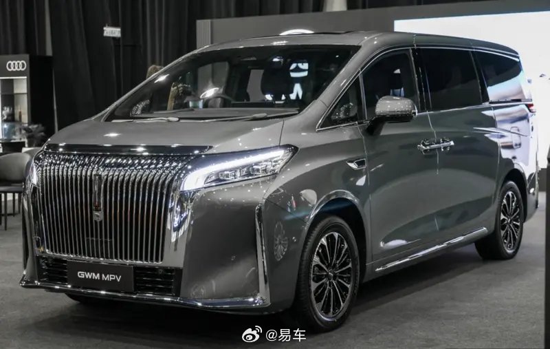 魏牌高山海外命名WEY 80亮相PACE2025，搭载Hi4电混四驱系统