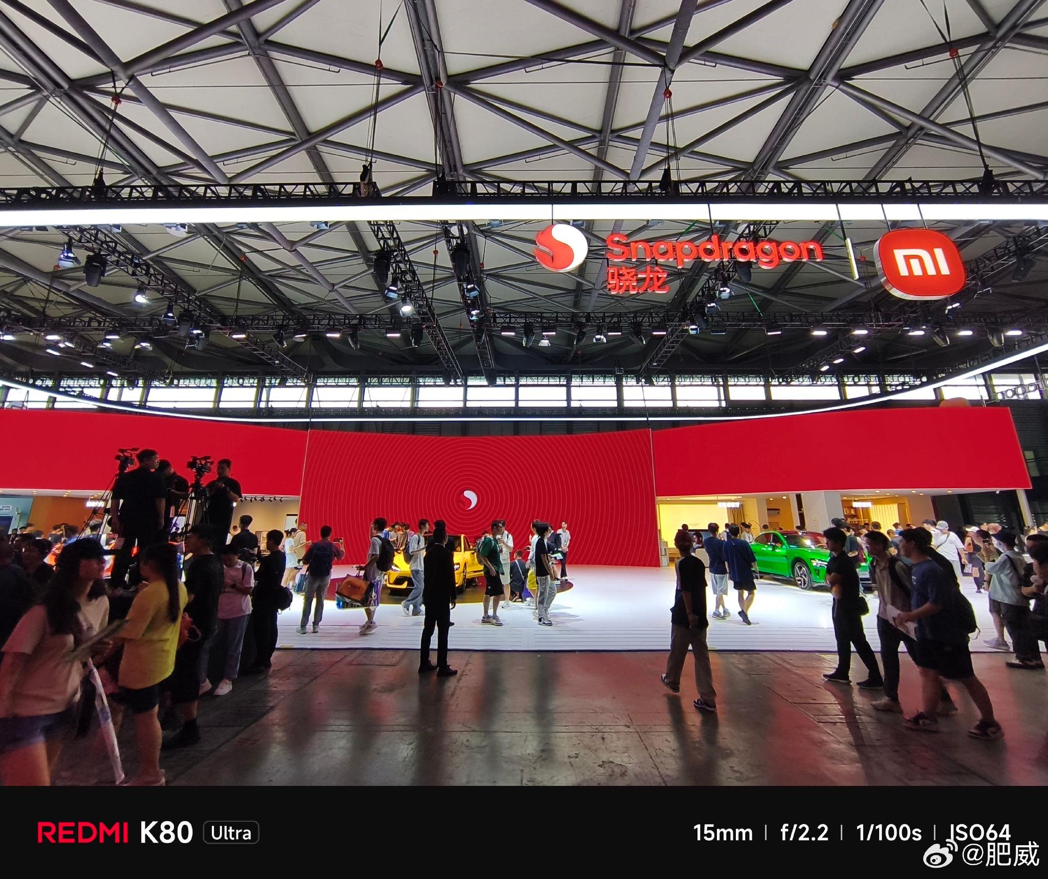 小米SU7系列亮相ChinaJoy展区，竞速版SU7U引关注