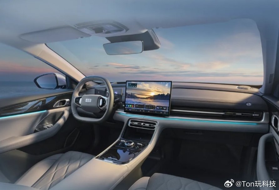 银河A7推出6种外观3种内饰配色，搭载雷神AI电混2.0系统