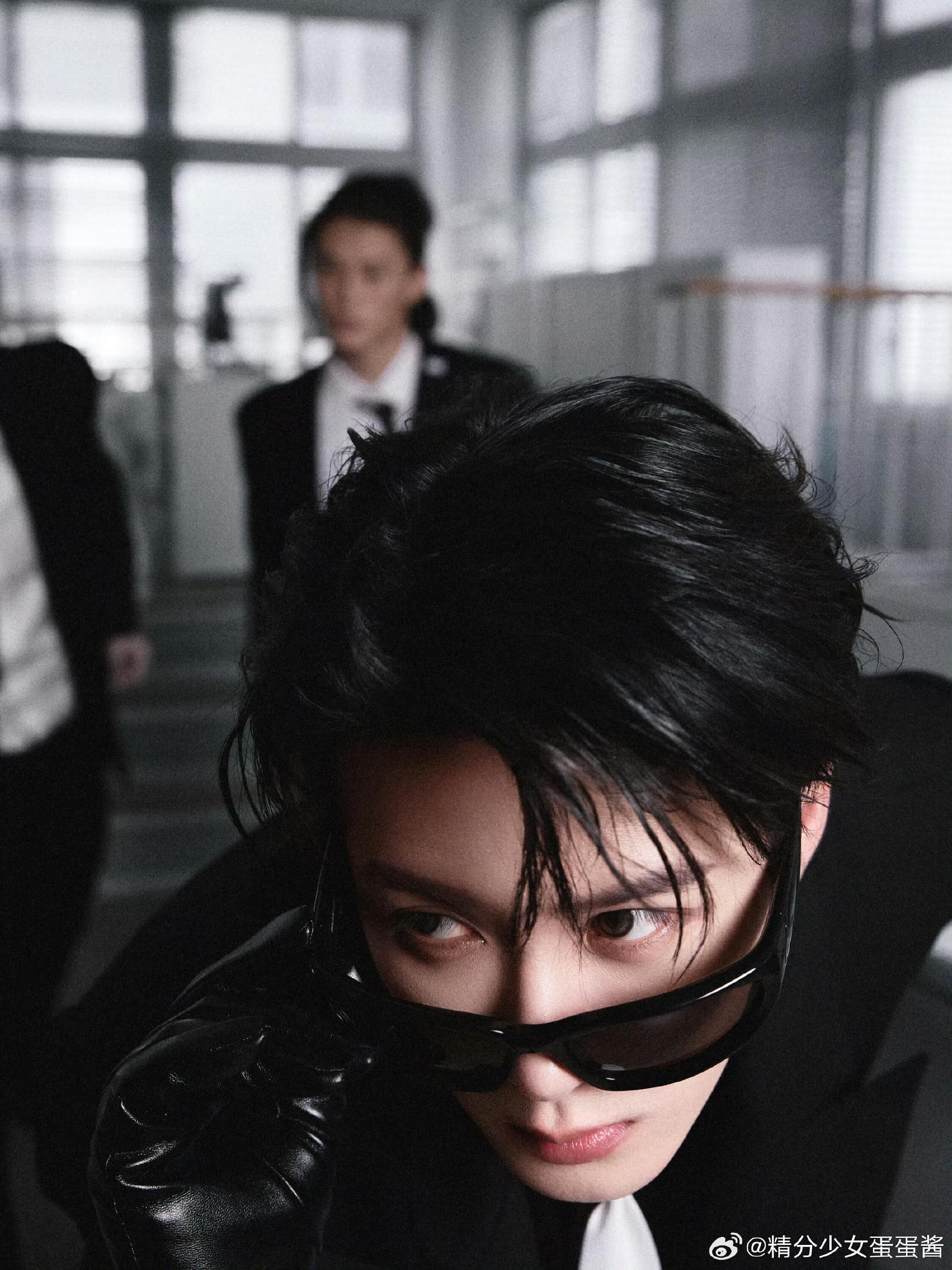 檀健次出演黑客帝国新片