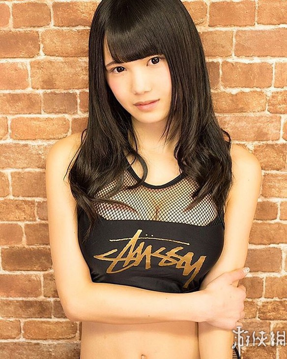 日本DJ小姐姐Mel童顏巨乳身材傲人衣服都快要被撐爆了