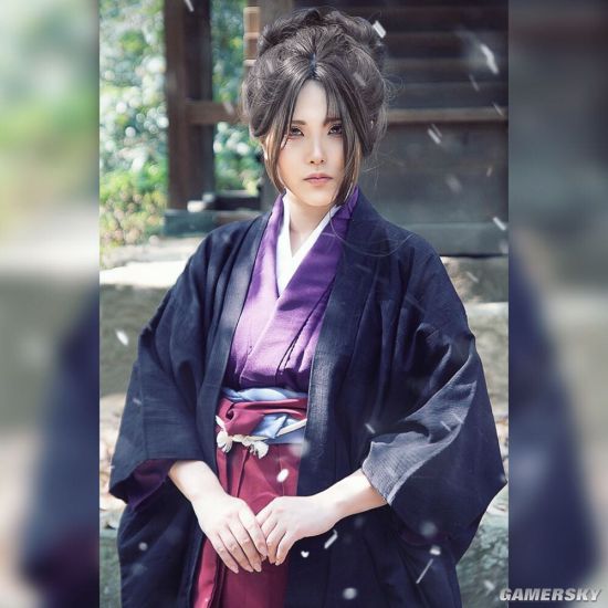 日本小姐姐COS《只狼:影逝二度》药师永真 柔美中带着一丝忧伤