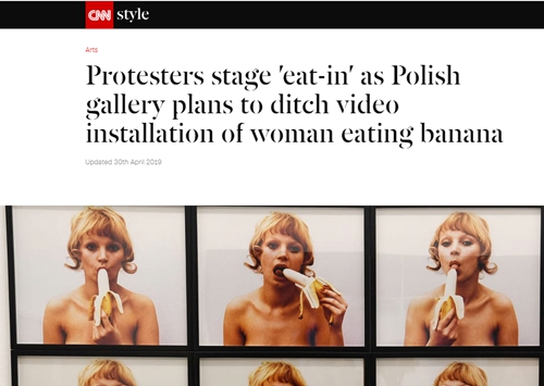 吃香蕉可耻?波兰国博下架女子吃香蕉短片引发抗议
