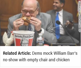  （民主党议员大口咀嚼炸鸡 图片来源：CNN）