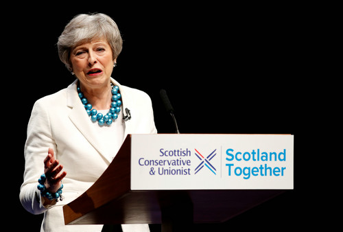 英国首相特雷莎·梅5月3日在苏格兰阿伯丁出席保守党会议(路透社)