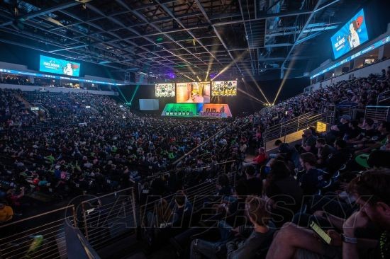 《守望先锋联赛》达拉斯主场周见证蓝色烈焰升腾