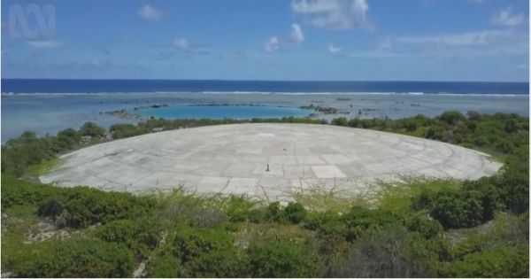 美在太平洋无人小岛存放核废料的混凝土穹顶建筑（美国《华盛顿邮报》网站）