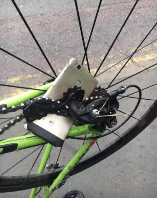 吸尘器治大姨妈送进医院 每日轻松一刻6月13日晚间版