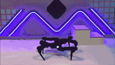 机器人z6,酷似《神奇宝贝》精灵蛋中蹦出的健美操健将