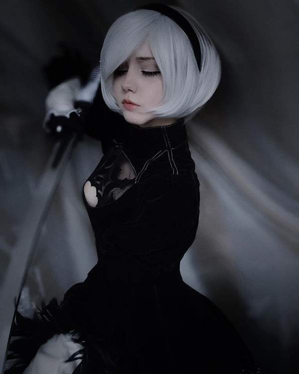 《尼尔:机械纪元》2B Cos 冷艳少女变身娇俏兔女郎