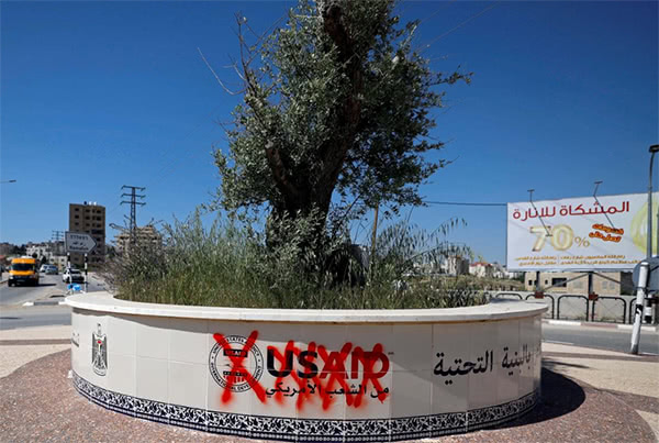 【蜗牛棋牌】美欲用“贿赂”摆平巴以 遭讽“地产商才想得出”