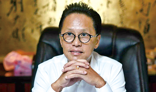海印股份董事长_天山股份董事长赵新军