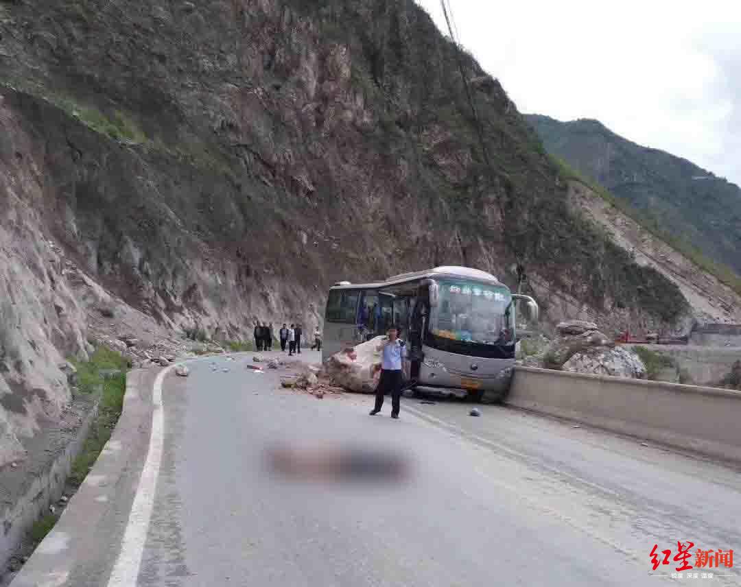 点击图片查看详情 雷波县人口_四川雷波突发泥石流 9人遇难1人失踪(2)