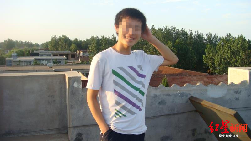 残疾小伙仿售发令枪一审获刑11年半 二审发回重审