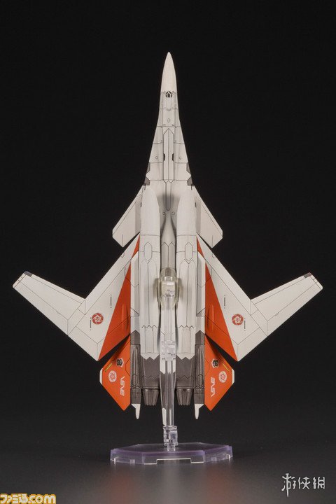 《皇牌空战7:未知空域》最新机体“X-02S”模型赏