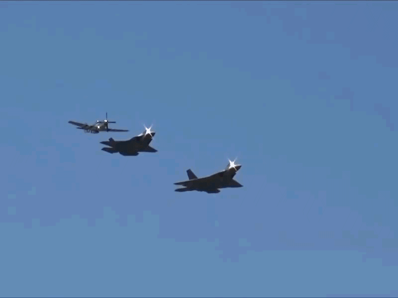 f-22,f-35a隐身战机与p-51