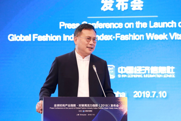 东方童董事长_日出东方