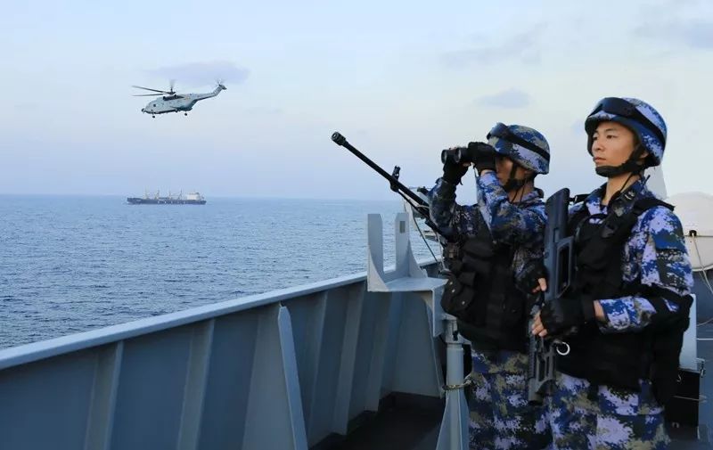 严密组织观察警戒(特约记者薛成清摄)A2895_副本.jpg