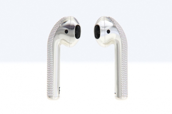 10000颗VVS天然钻石！设计师白金镶钻打造奢华AirPods