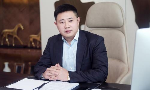 蓝润集团董事长_山东荣成蓝润集团图片