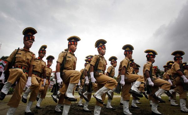 资料图:参加阅兵式的印度陆军方队。