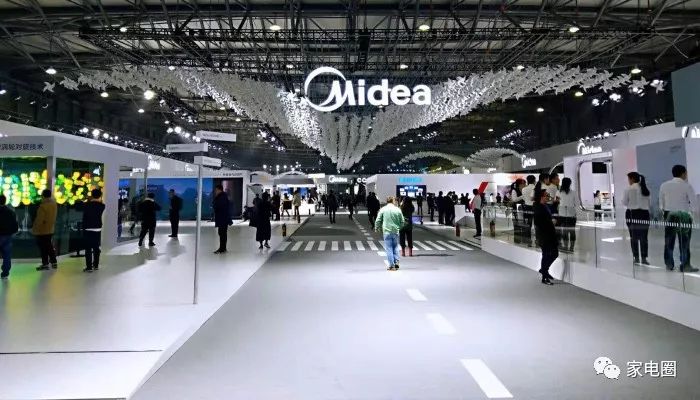 2bca-iafwsqq1801500.jpg