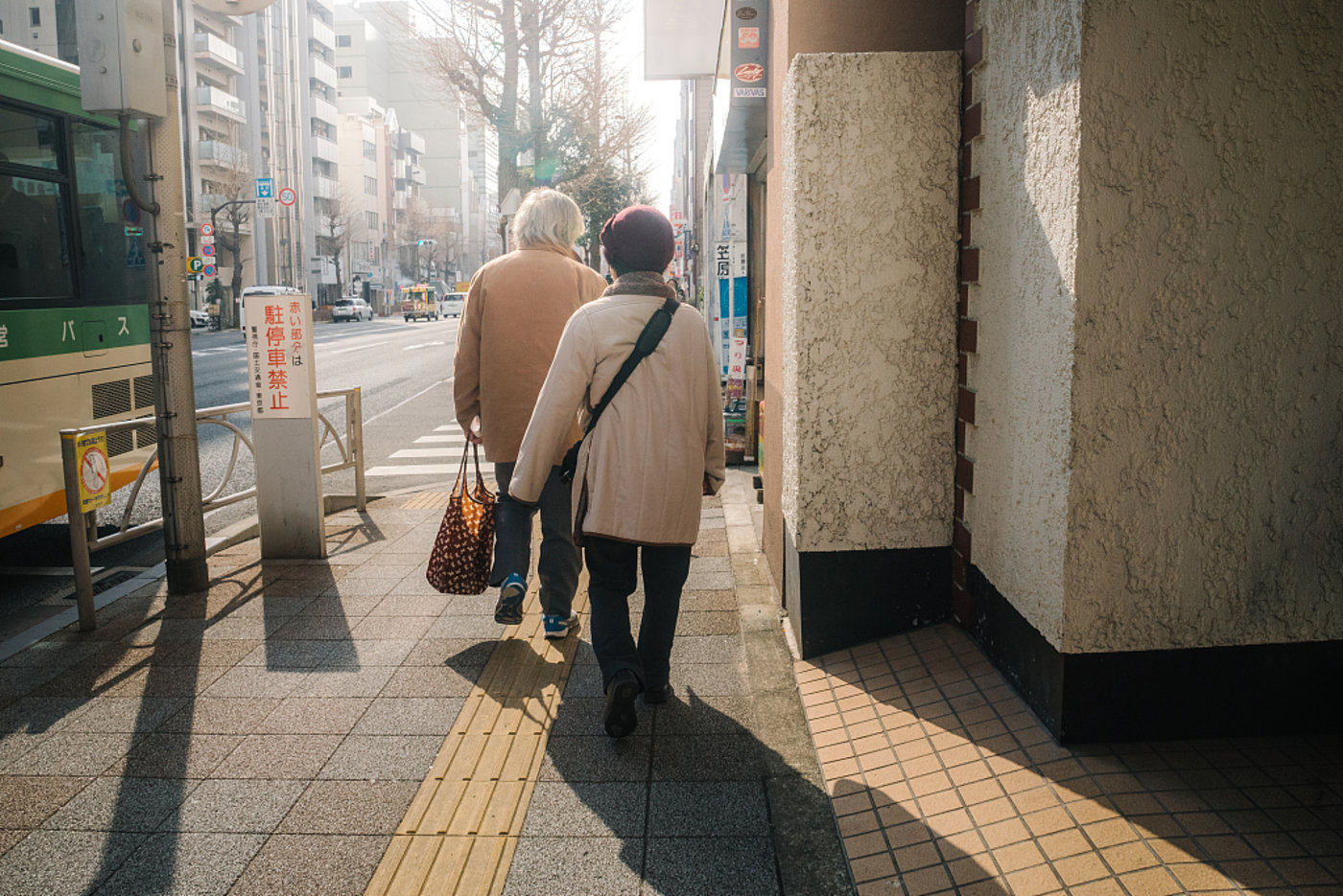 “杀老送终”：日本的老龄化哀歌 - 华尔街日报