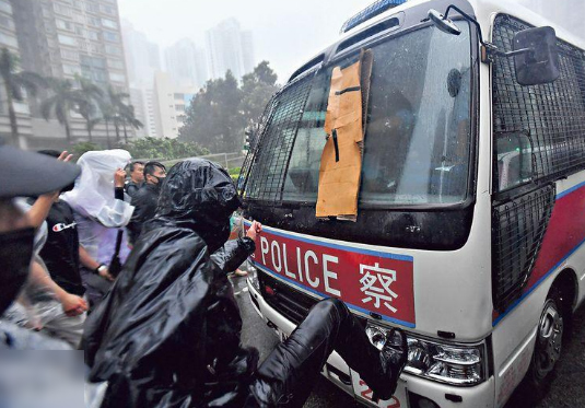 点击查看大图 图自港媒