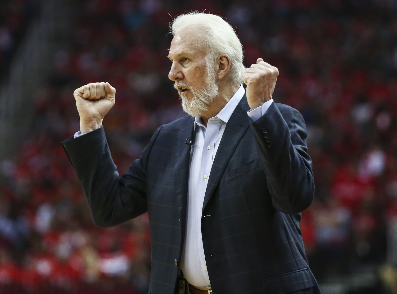 美国男篮公布训练营名单:15名预选队员 14名选