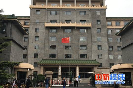 ����ͼ�����ҷ���ί�ſڡ����¾�γ������ ��