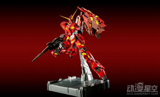《机动战士高达UC》独角兽高达中国红版模型 配色亮眼售价1600